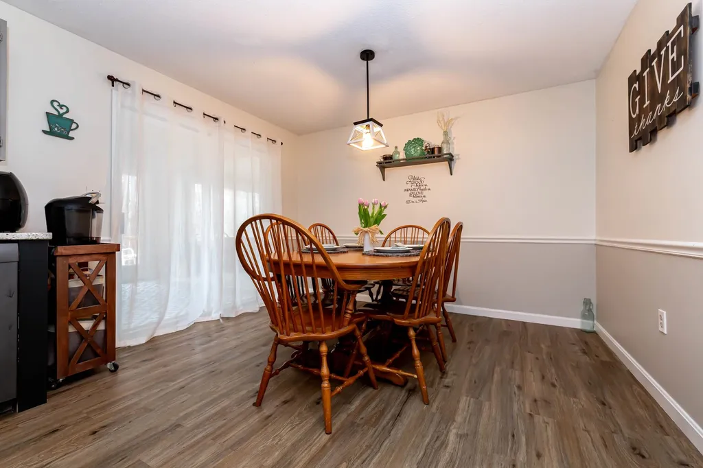 25b Lund Drive Hudson NH 03051