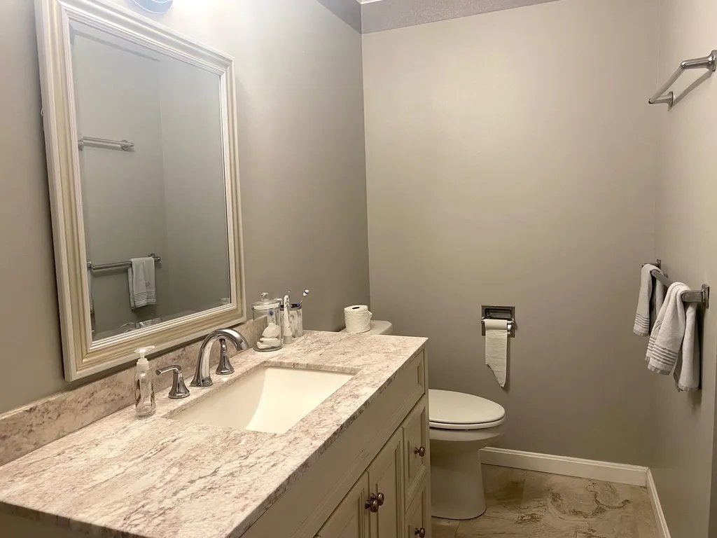 6 Pheasant Lane Claremont NH 03743