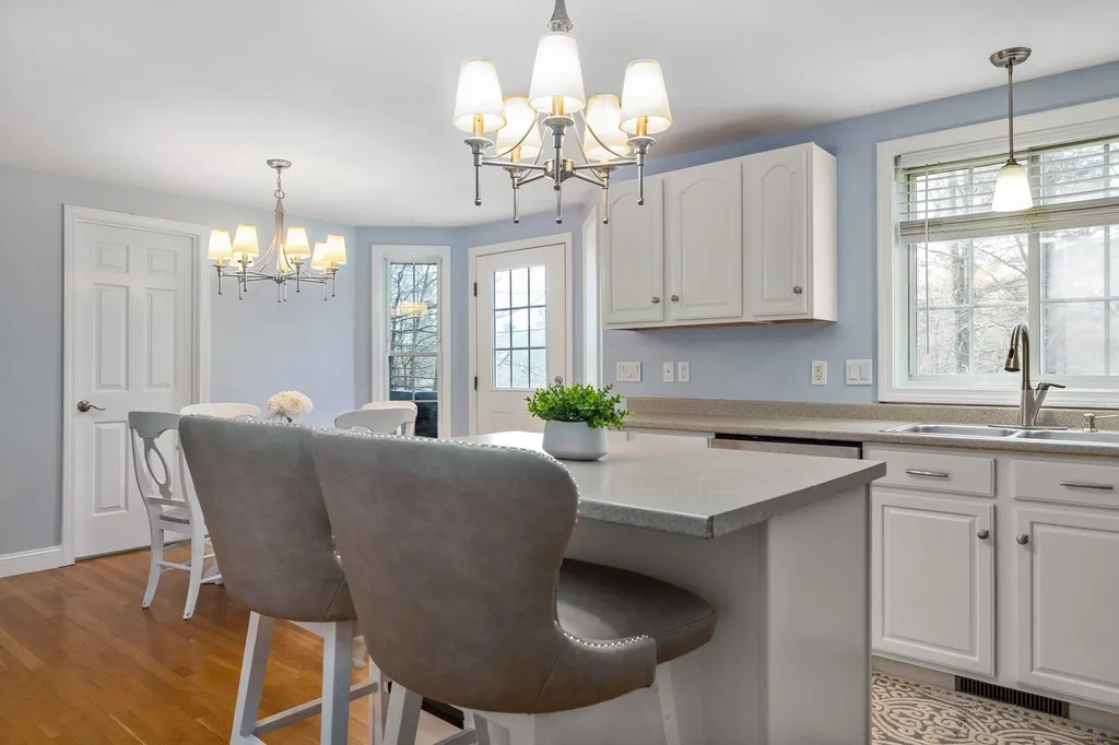76 Ladyslipper Drive Newmarket NH 03857