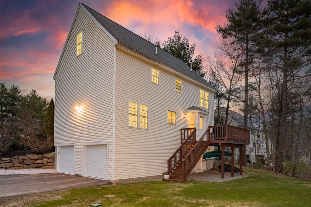 76 Ladyslipper Drive Newmarket NH 03857