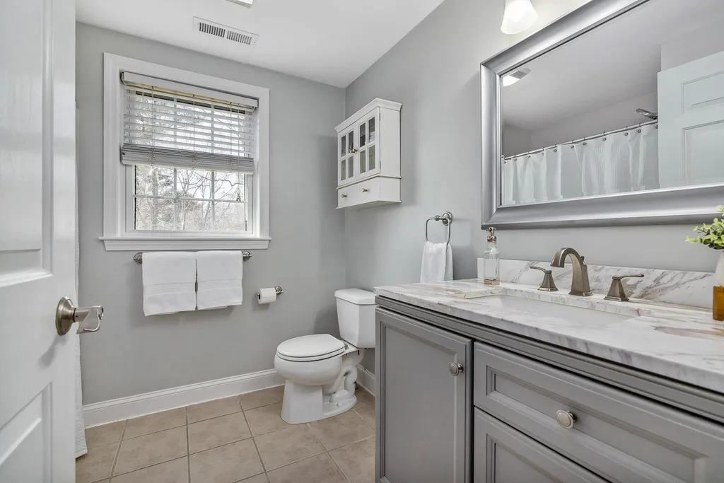 76 Ladyslipper Drive Newmarket NH 03857