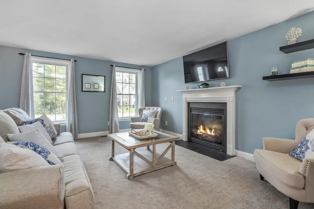 76 Ladyslipper Drive Newmarket NH 03857