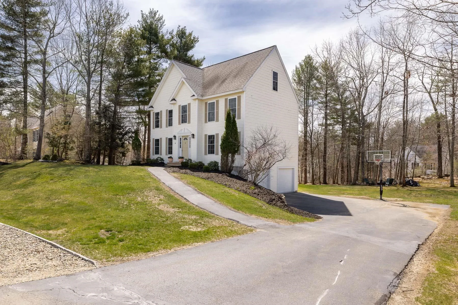 76 Ladyslipper Drive Newmarket NH 03857