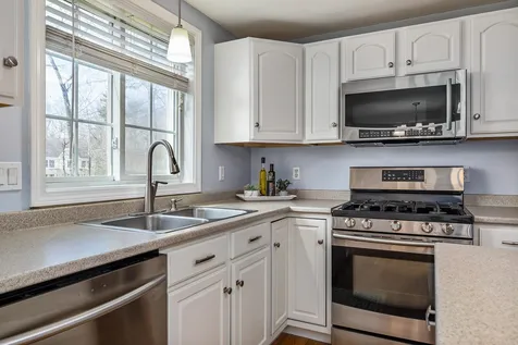 76 Ladyslipper Drive Newmarket NH 03857