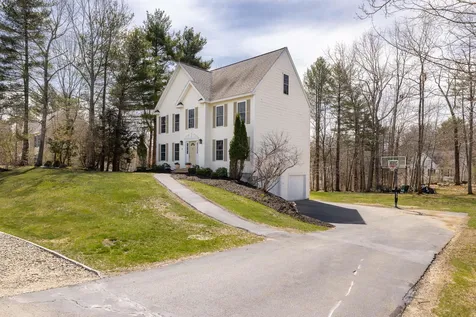 76 Ladyslipper Drive Newmarket NH 03857