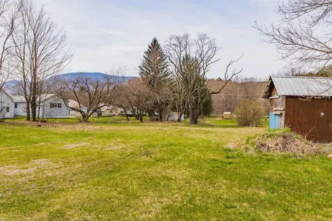 35 Upper Road Manchester VT 05255