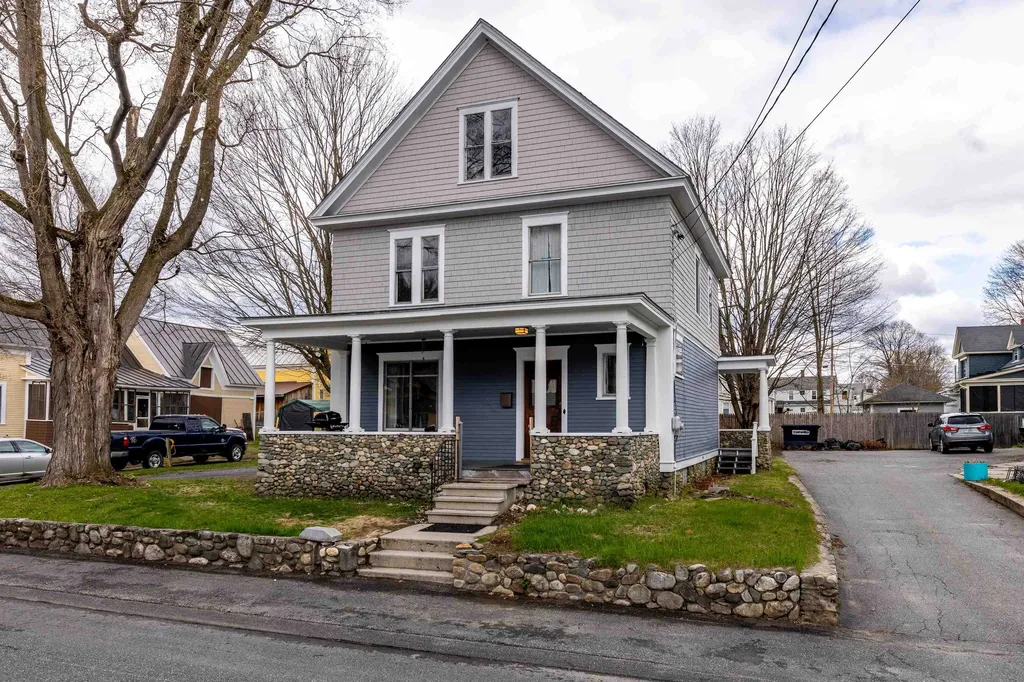 11 Henry Street Claremont NH 03743