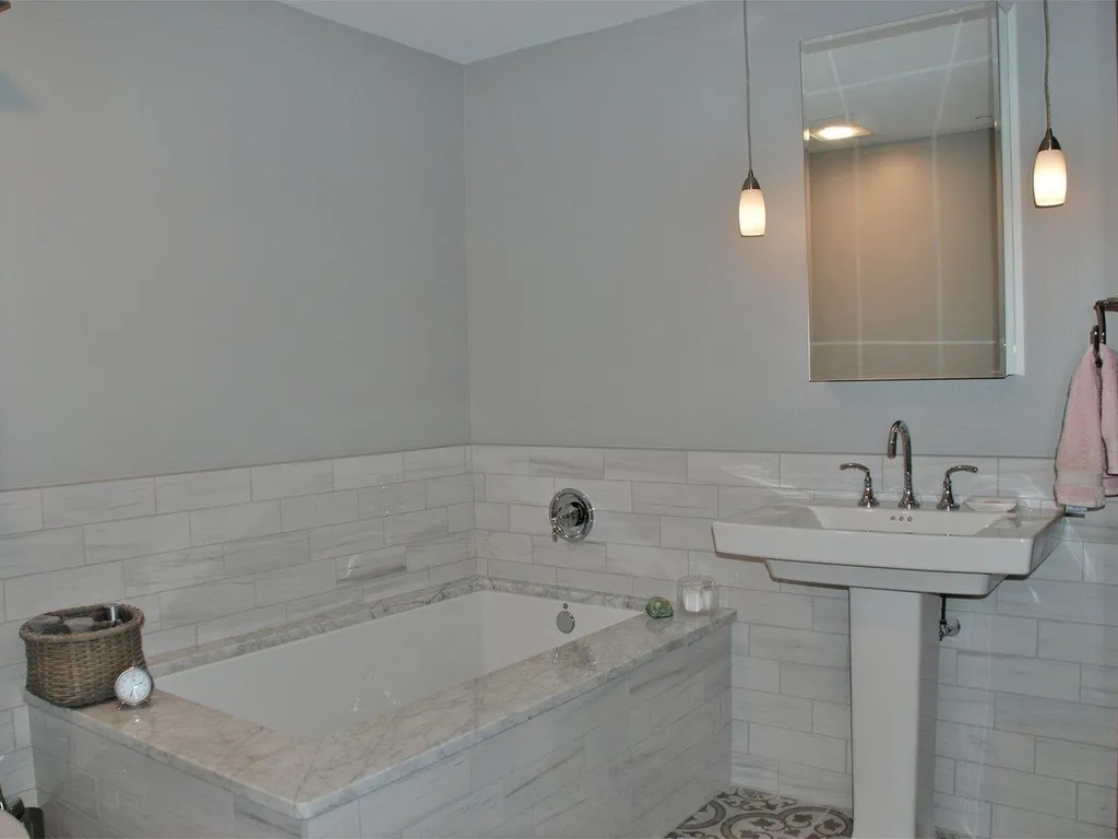 35 Cherry Street Burlington VT 05401