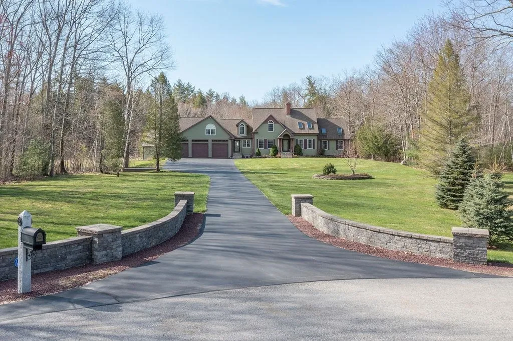 44 Lone Pine Circle Barrington NH 03825