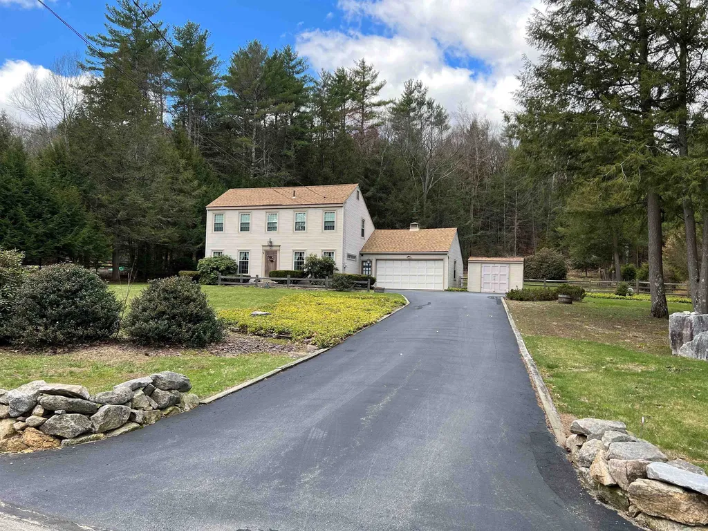 52 Hayward Drive Surry NH 03431