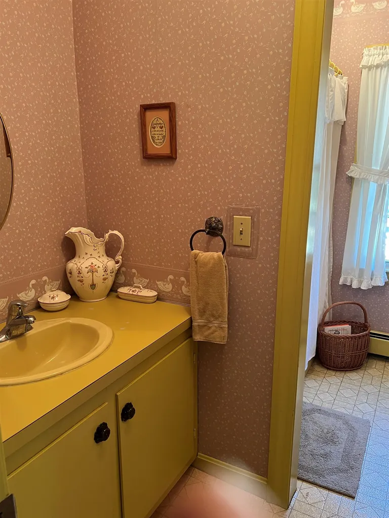 52 Hayward Drive Surry NH 03431