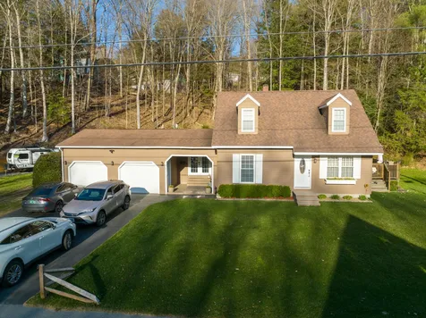 94 Commonwealth Avenue Springfield VT 05156