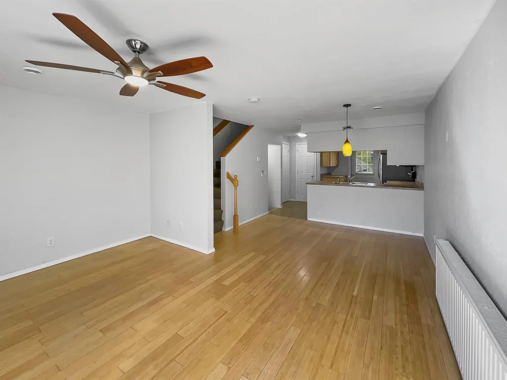 1188 Maple Street Hartford VT 05047