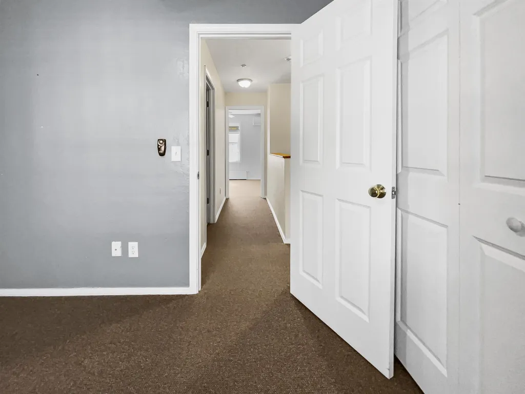 1188 Maple Street Hartford VT 05047