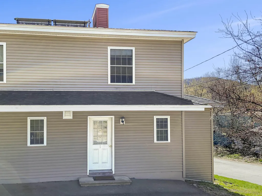1188 Maple Street Hartford VT 05047