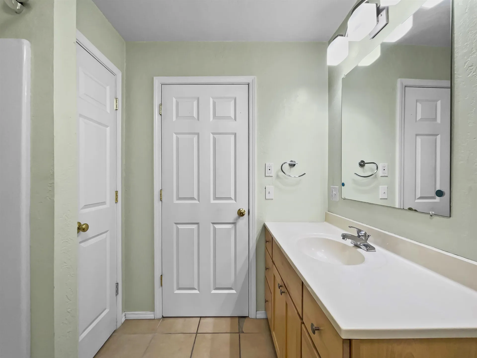 1188 Maple Street Hartford VT 05047