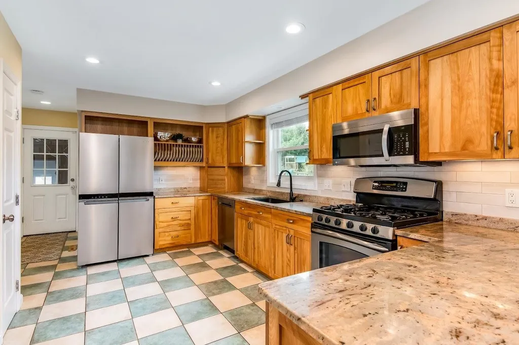 88 Isham Circle Williston VT 05495