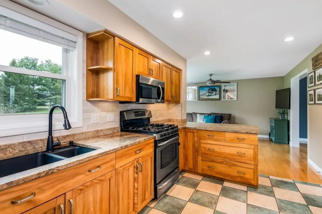 88 Isham Circle Williston VT 05495