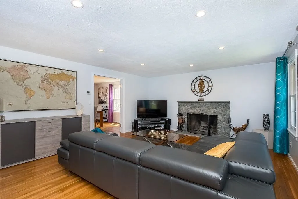14 Harding Road Portsmouth NH 03801