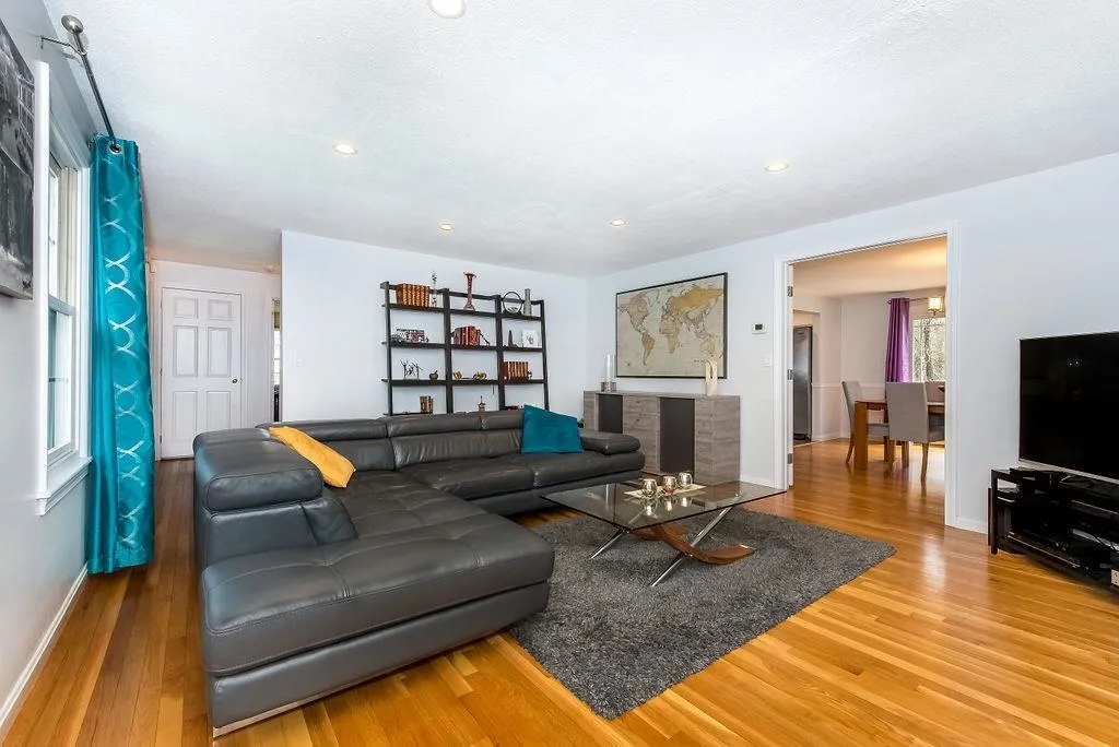 14 Harding Road Portsmouth NH 03801