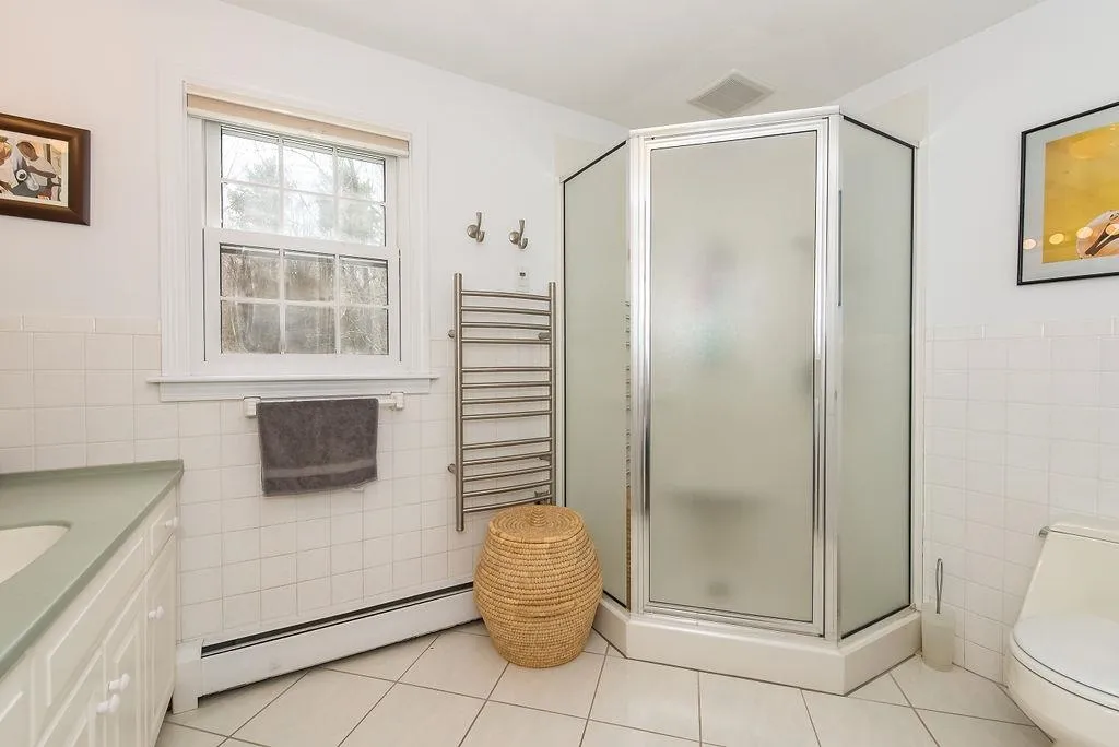 14 Harding Road Portsmouth NH 03801
