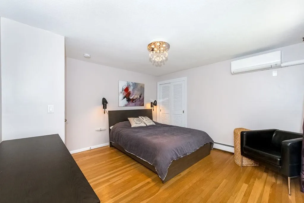 14 Harding Road Portsmouth NH 03801