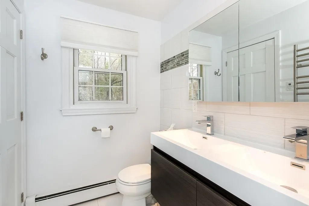 14 Harding Road Portsmouth NH 03801