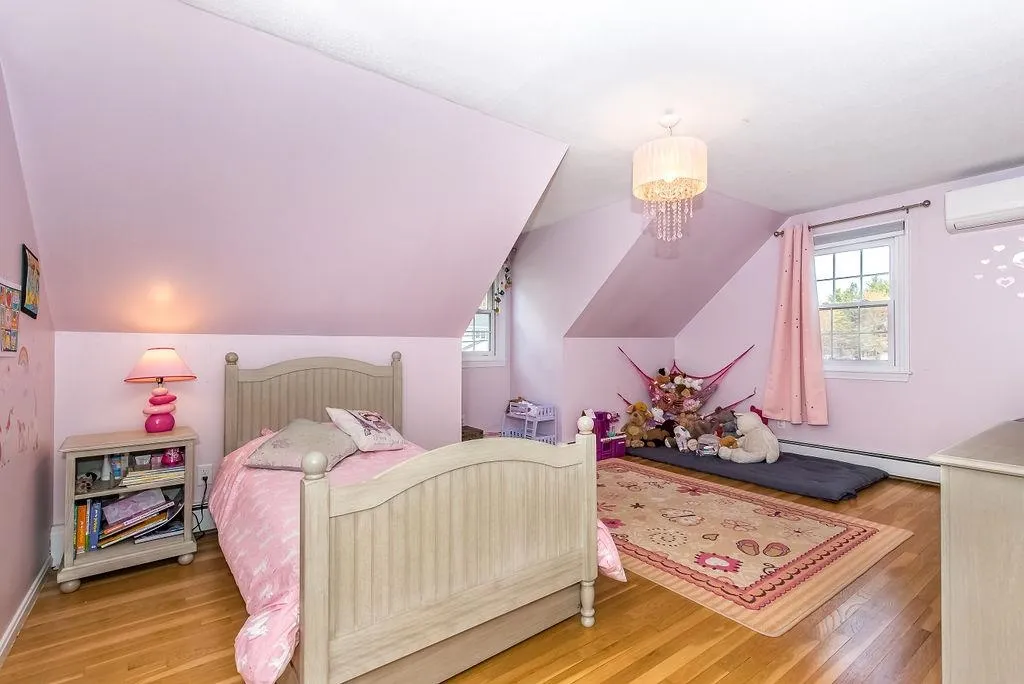 14 Harding Road Portsmouth NH 03801