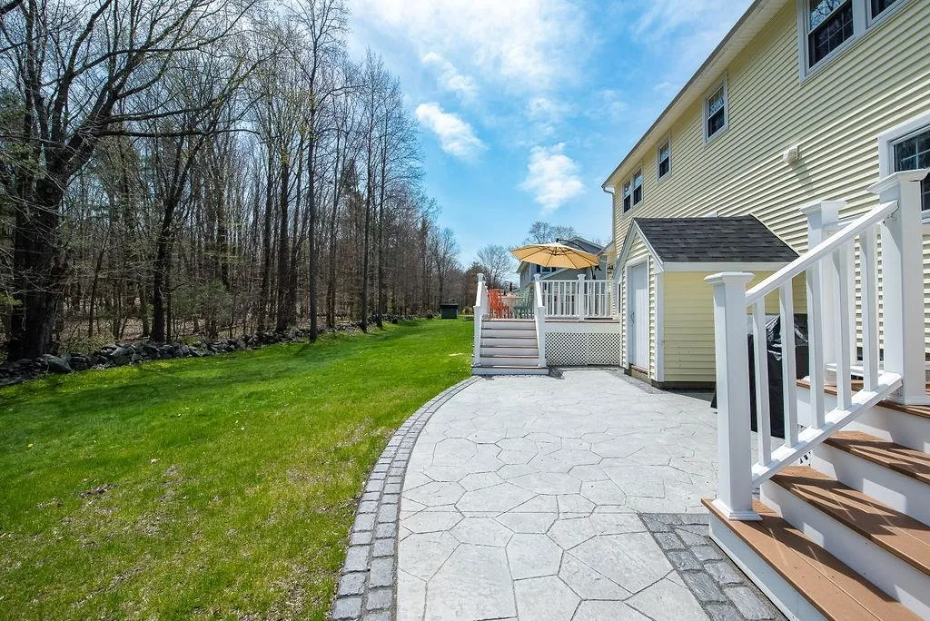 14 Harding Road Portsmouth NH 03801