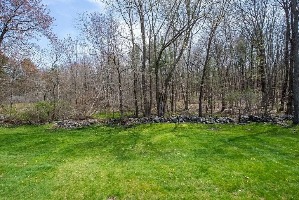 14 Harding Road Portsmouth NH 03801