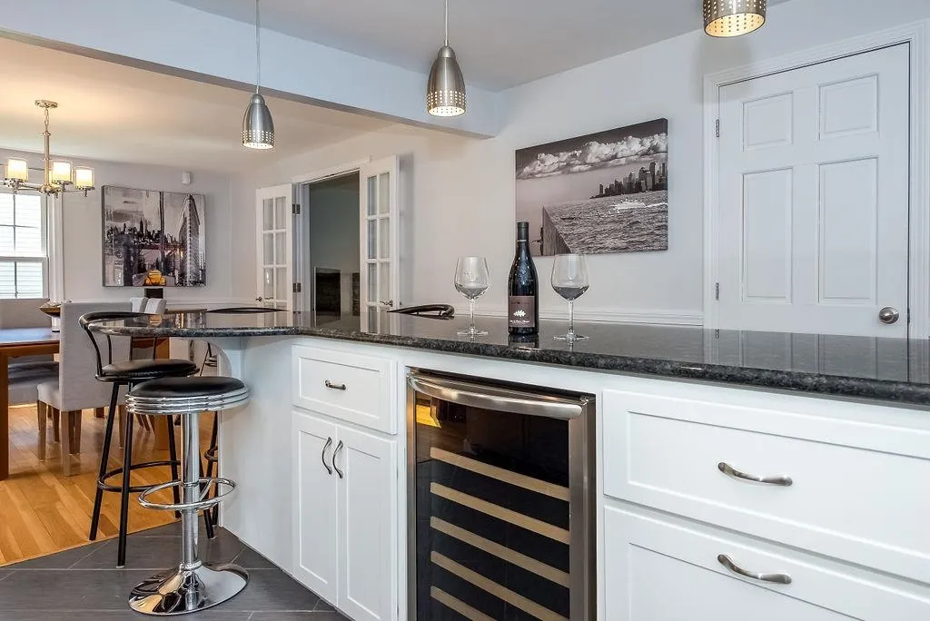 14 Harding Road Portsmouth NH 03801