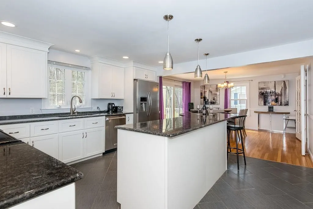 14 Harding Road Portsmouth NH 03801
