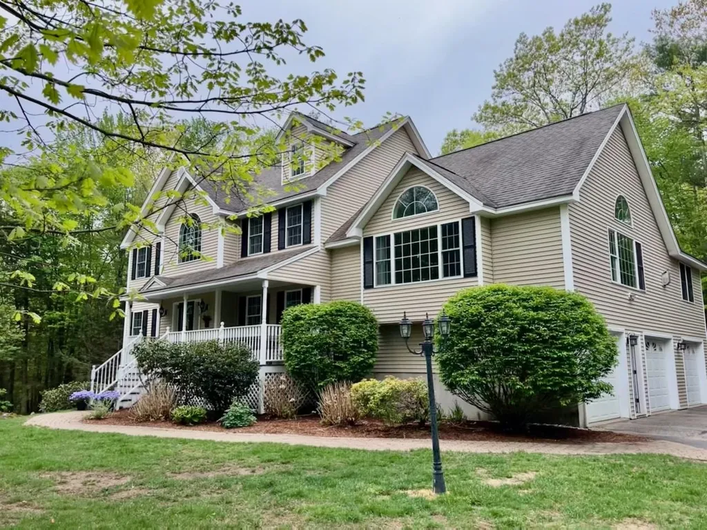 79 Mohawk Lane Brentwood NH 03833