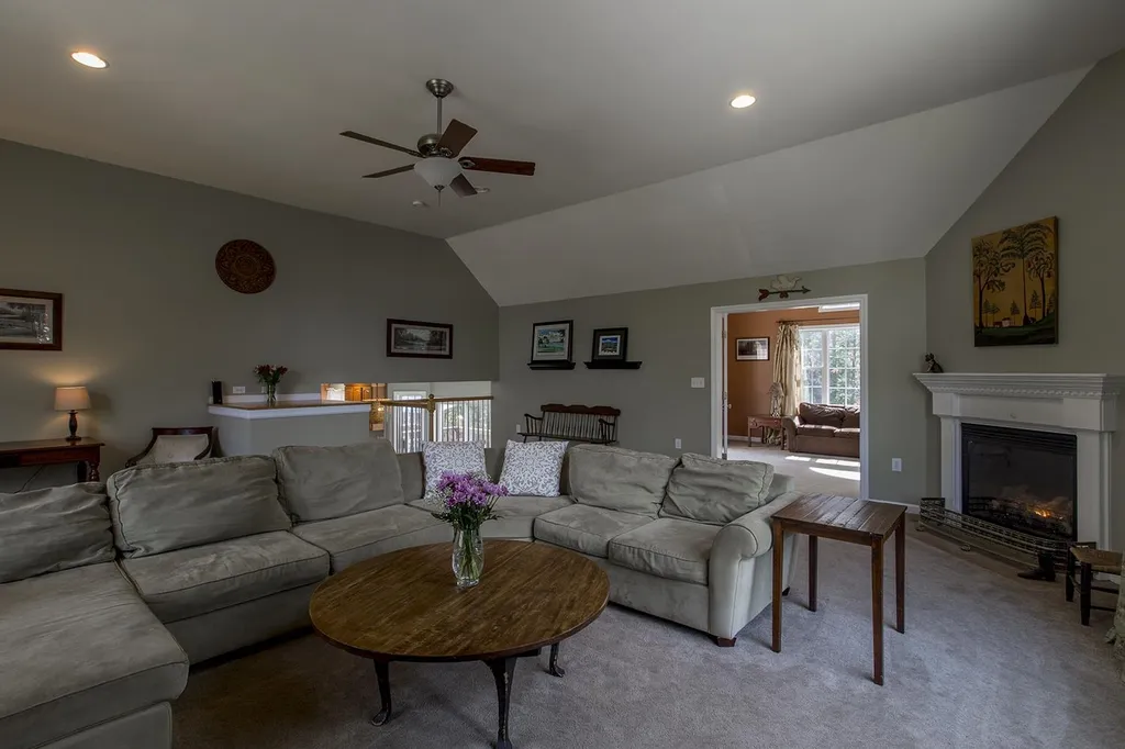 79 Mohawk Lane Brentwood NH 03833