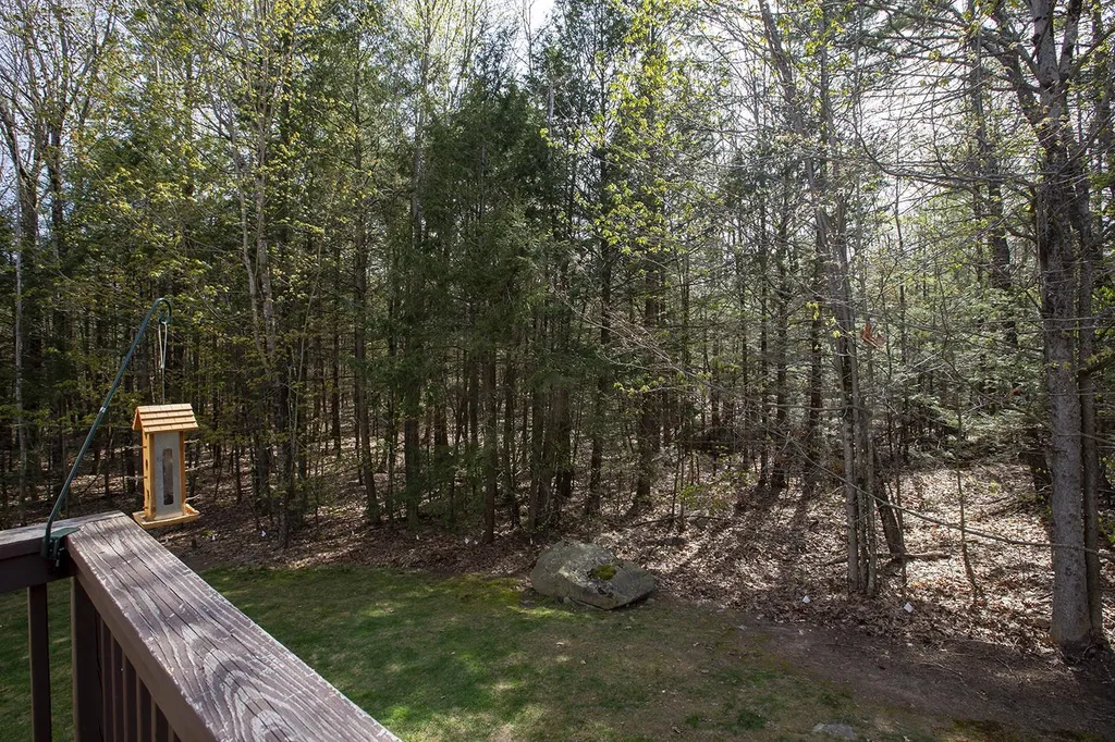 79 Mohawk Lane Brentwood NH 03833