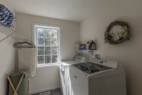 79 Mohawk Lane Brentwood NH 03833