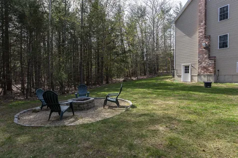79 Mohawk Lane Brentwood NH 03833
