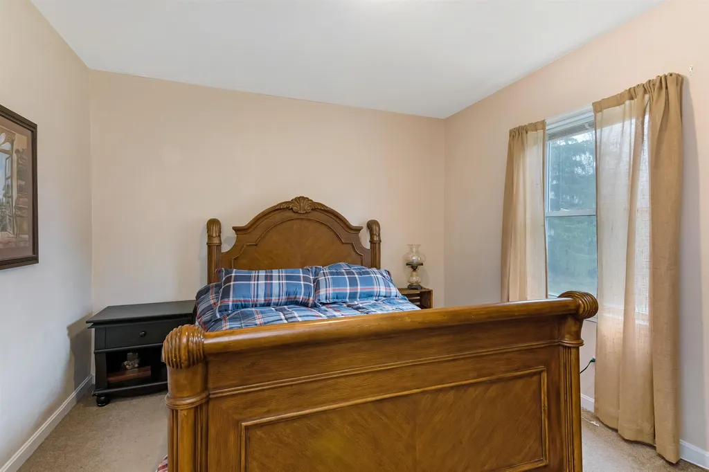 716 South End Road North Hero VT 05474