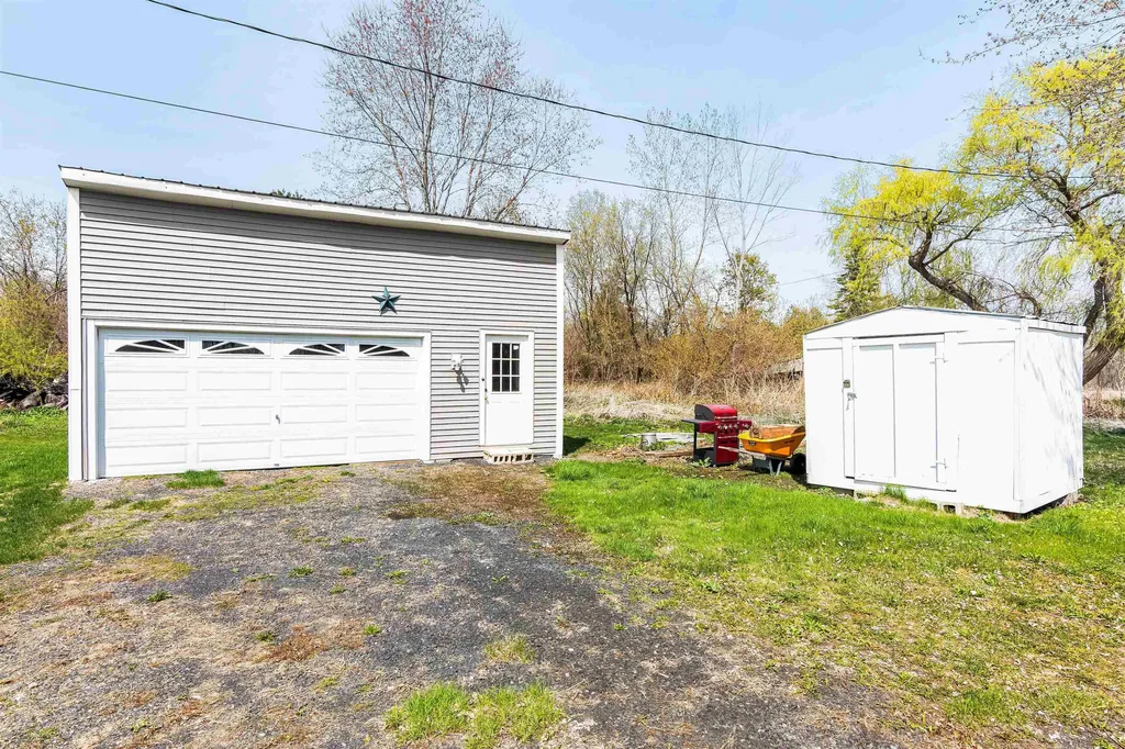 716 South End Road North Hero VT 05474