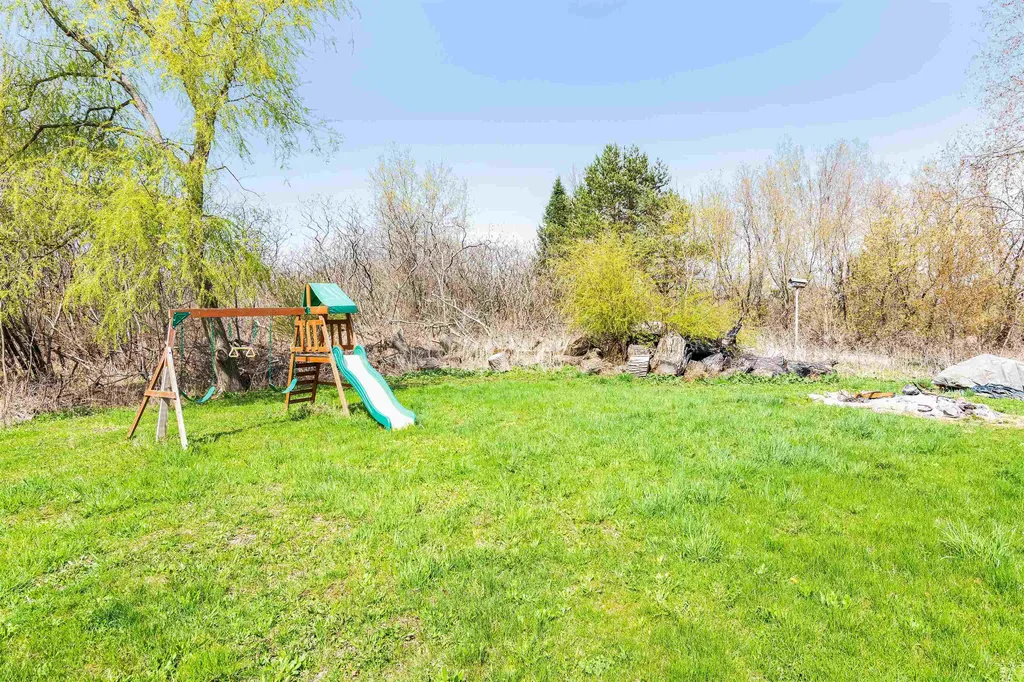 716 South End Road North Hero VT 05474