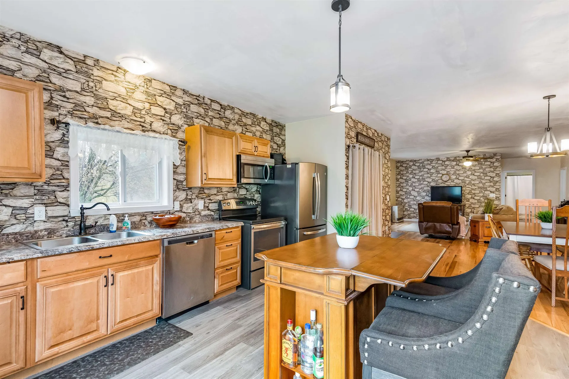 716 South End Road North Hero VT 05474