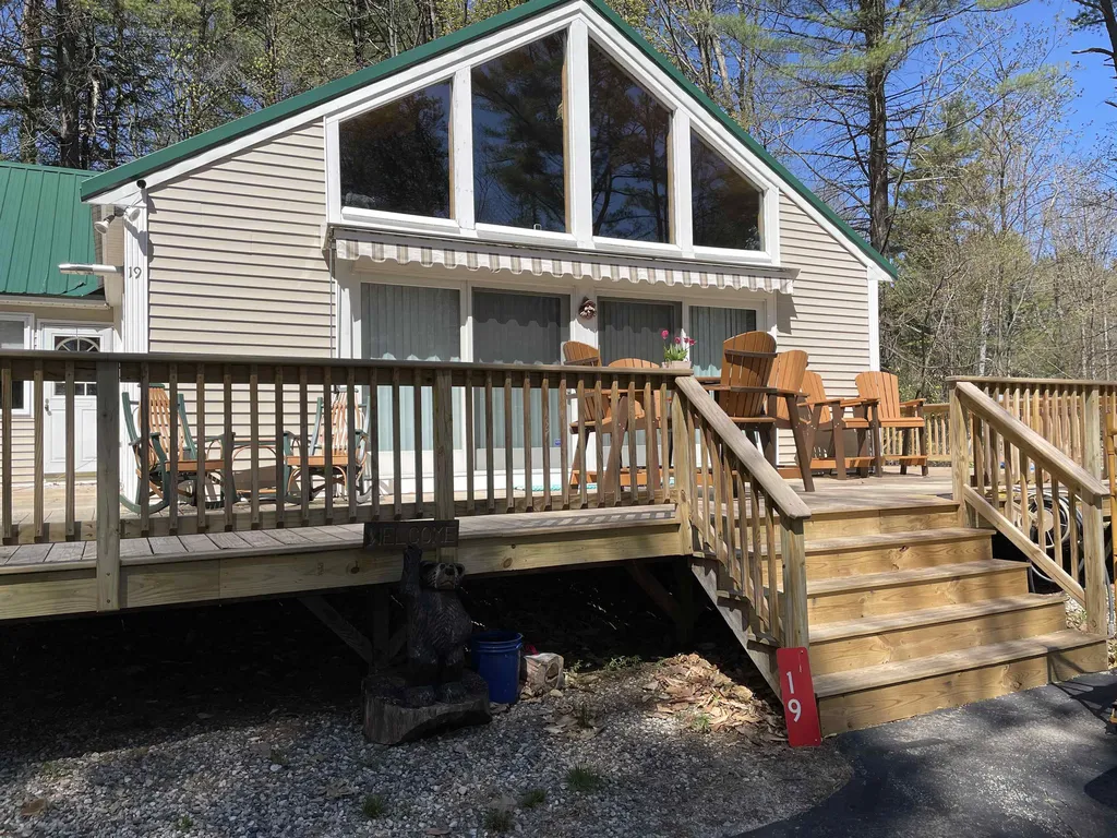 19 Weetamoe Road Ossipee NH 03814