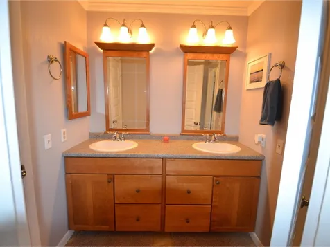 225 Ledgewood Circle Burlington VT 05401