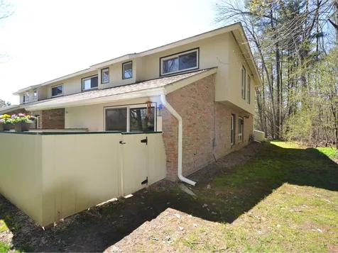 225 Ledgewood Circle Burlington VT 05401