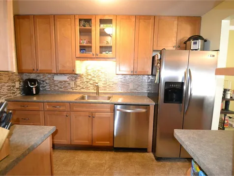 225 Ledgewood Circle Burlington VT 05401