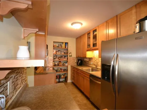 225 Ledgewood Circle Burlington VT 05401