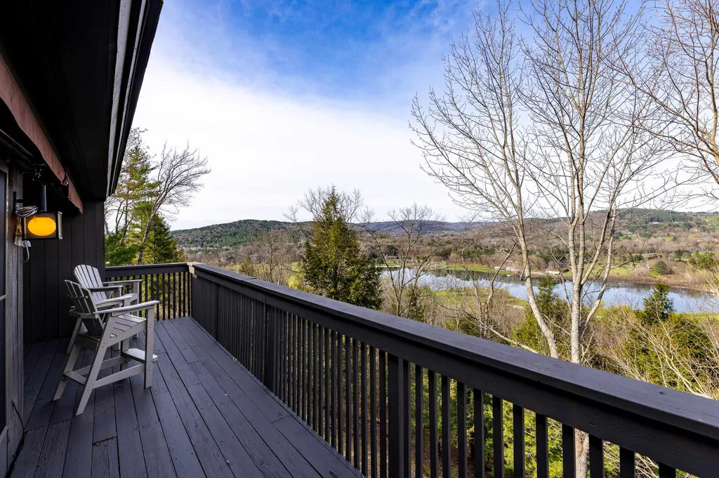 443 Alden Partridge Road Hartford VT 05059