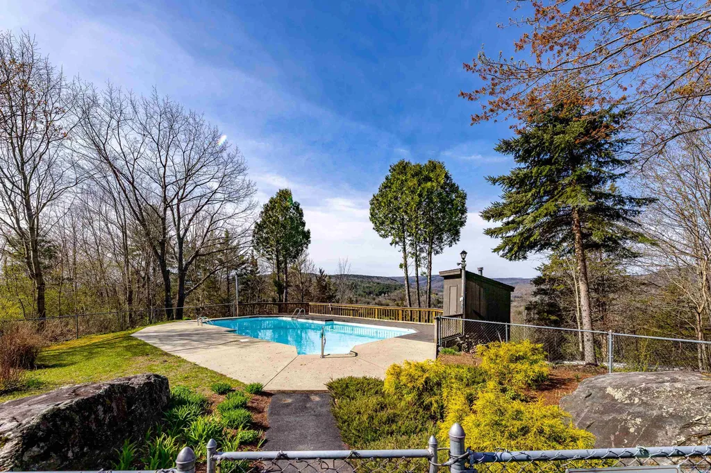 443 Alden Partridge Road Hartford VT 05059