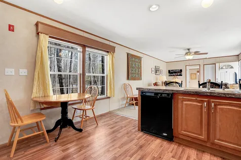16 Sunset Boulevard Acton ME 04001
