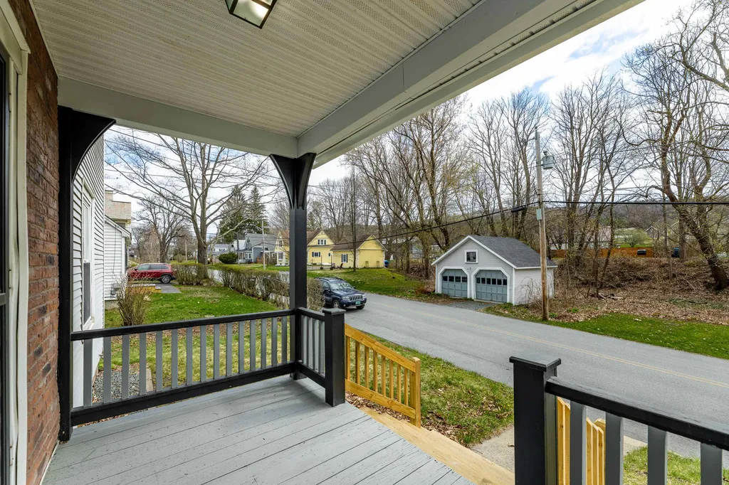 3 Crafts Avenue Lebanon NH 03784